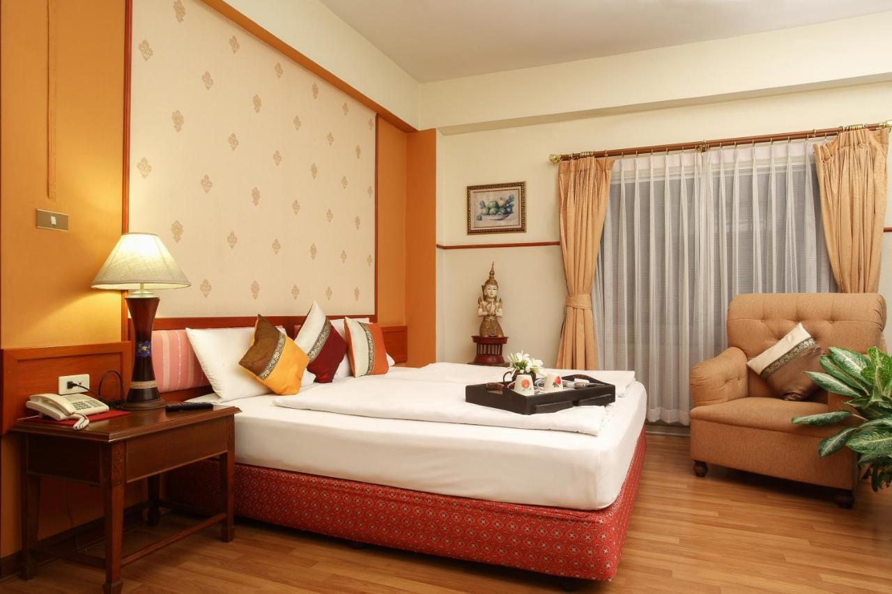 People Place Classic Hotel Sha Extra Plus Chiang Mai Exterior foto